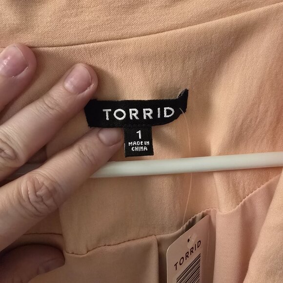 NWT Torrid Size 1 Pale Blush Pink Blazer - Picture 2 of 5